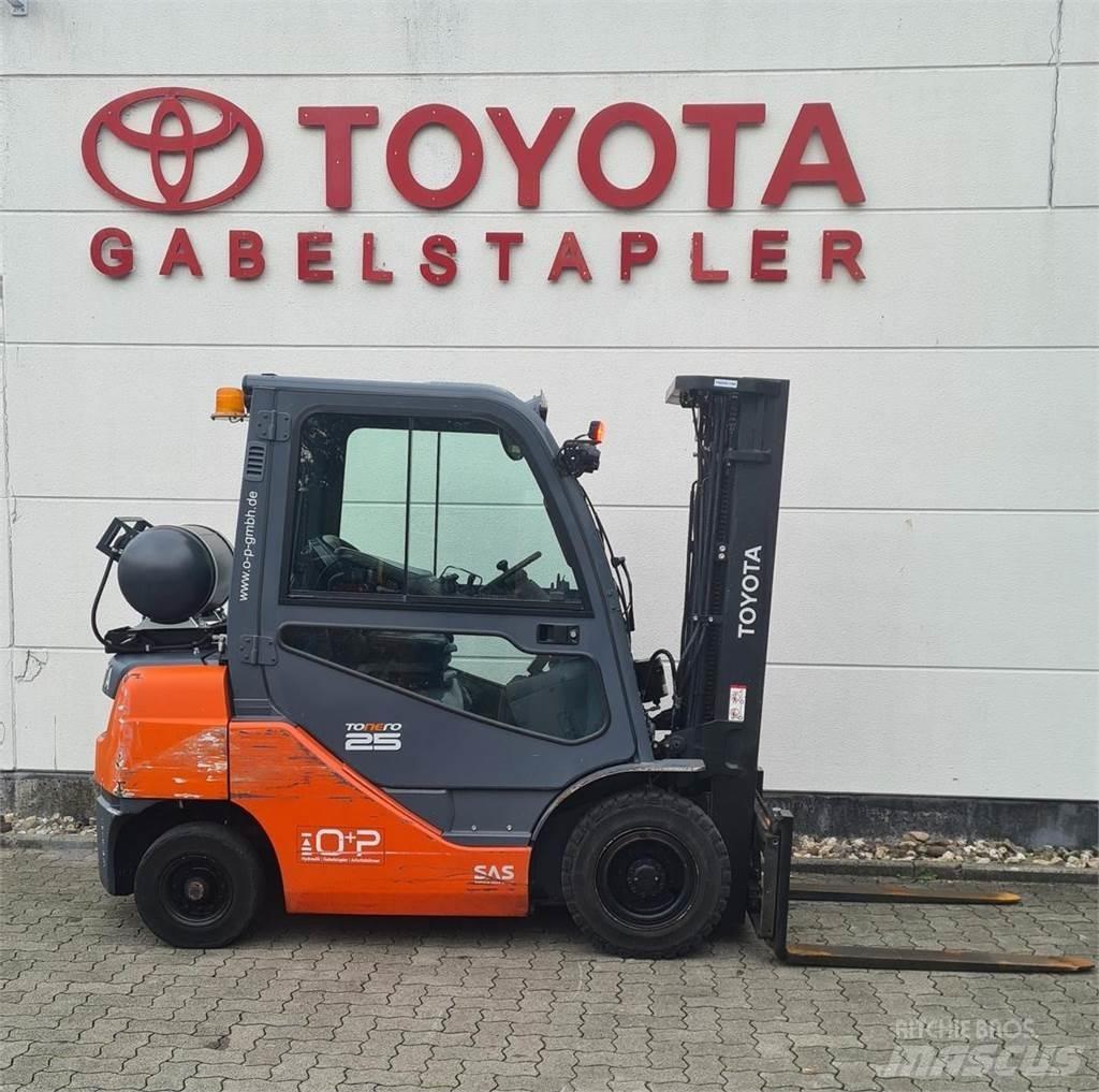 Toyota 02-8FGF25 LPG heftrucks