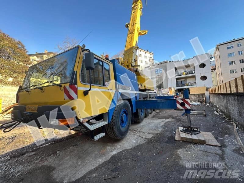 Liebherr LTM 1100-2 Kranen voor alle terreinen