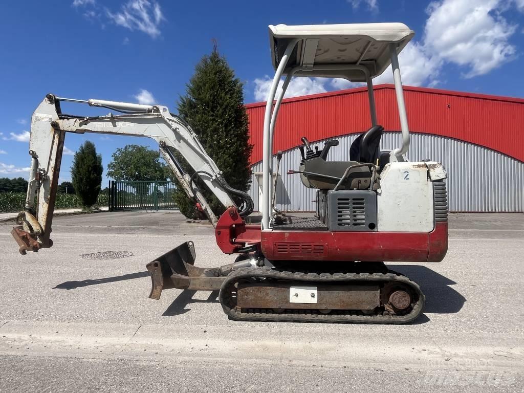 Takeuchi TB 016 Rupsgraafmachines