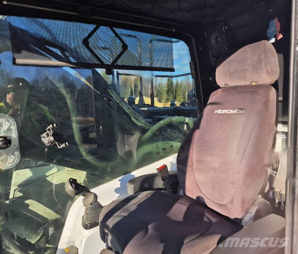 Hidromek HMK 300 LC Rupsgraafmachines