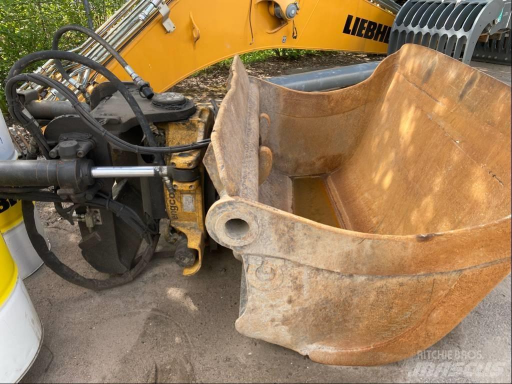 Hitachi ZX 250 LC-6 Rupsgraafmachines