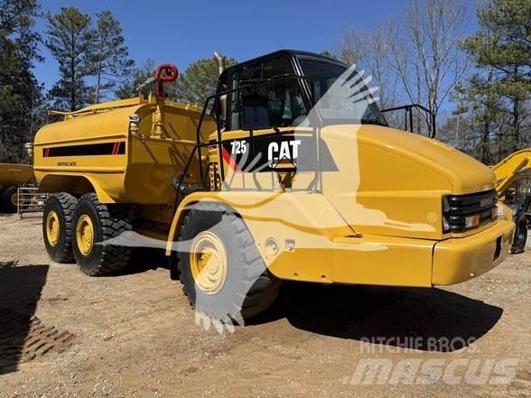 CAT 725 Water tankwagens