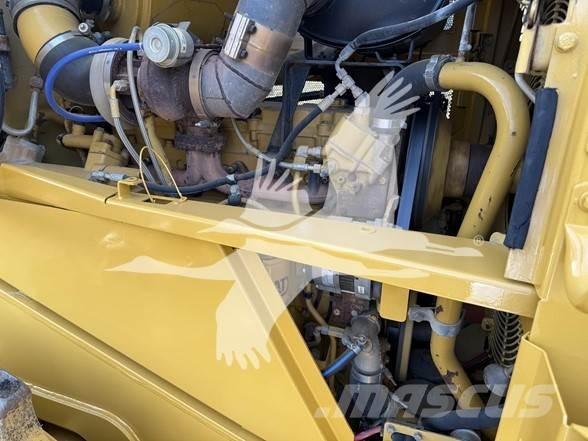 CAT 815F 2 Trilrolwalsen
