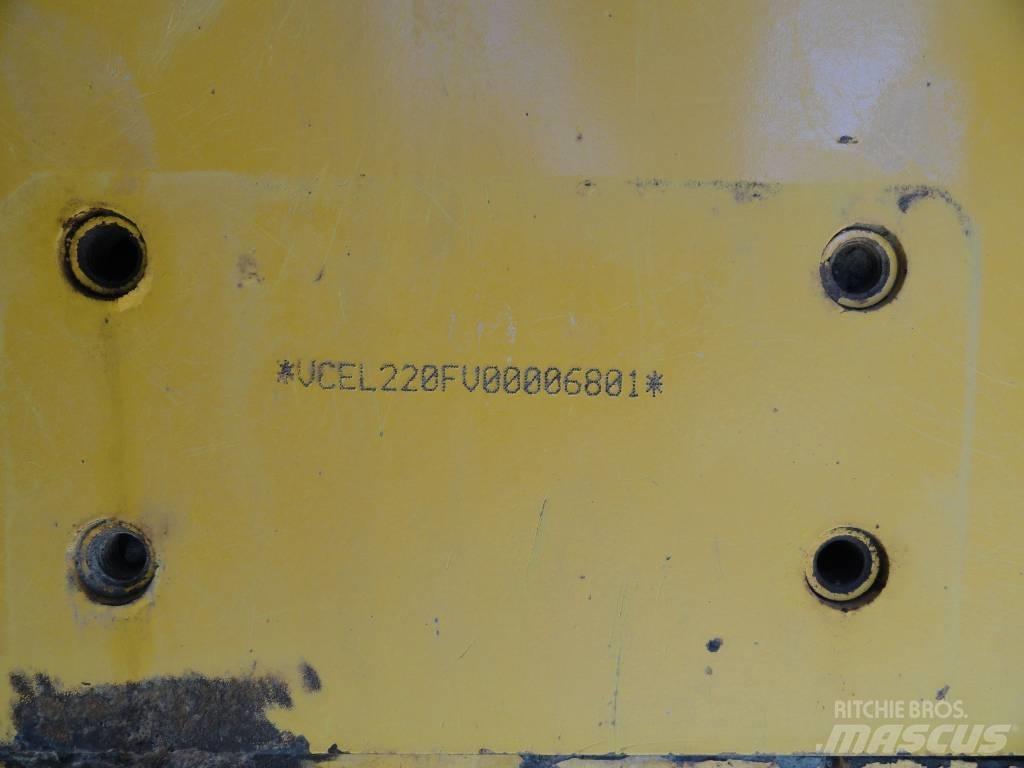 Volvo L 220 F Wielladers