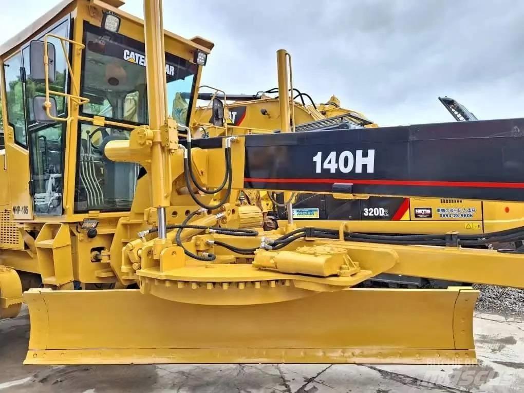 CAT 140H Graders