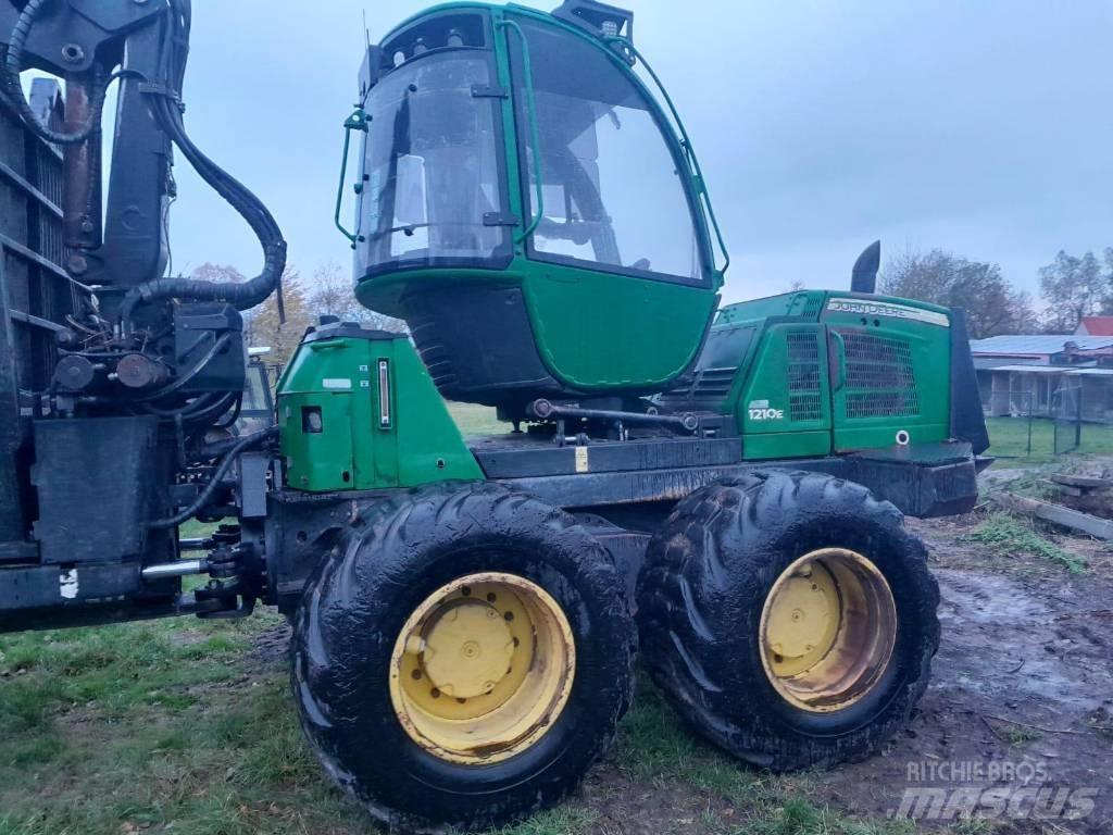 John Deere 1210 E Uitrijwagens