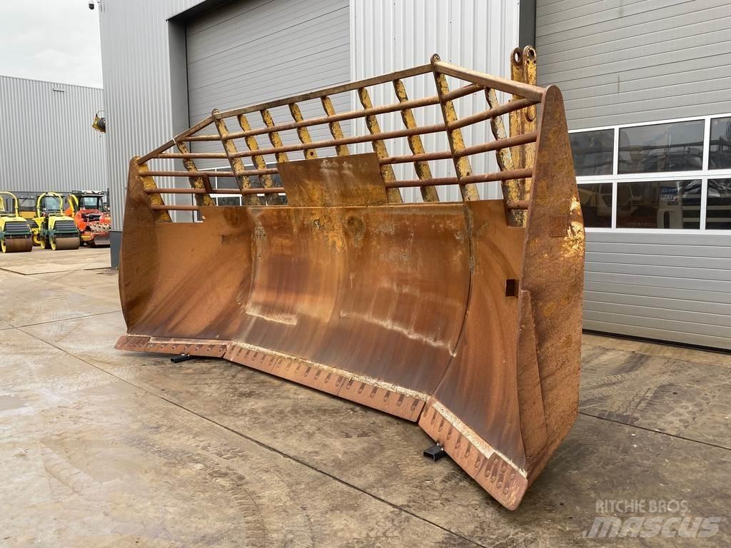 CAT D9U Blade Bladen
