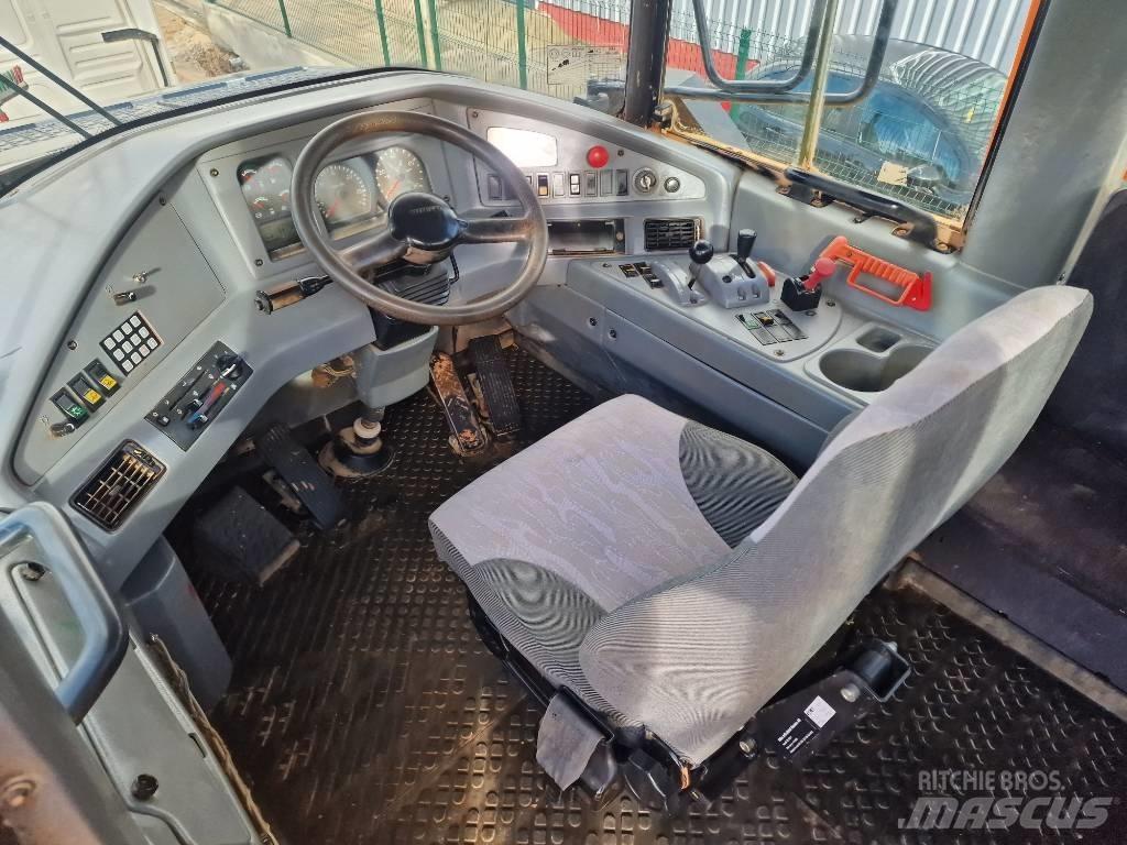 Volvo A 25 D Knik dumptrucks