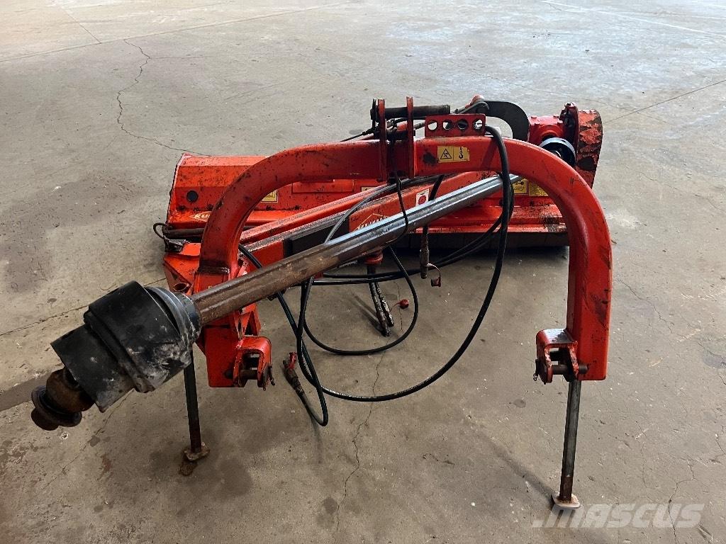 Kuhn TB 211 Klepelmaaiers