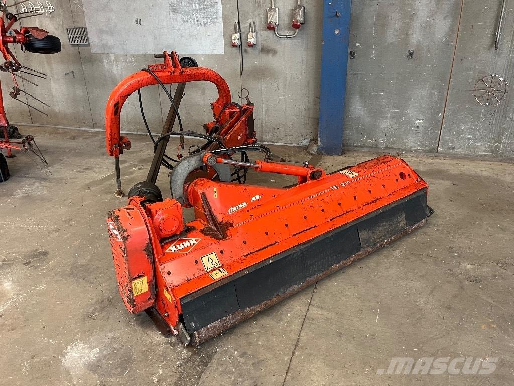 Kuhn TB 211 Klepelmaaiers