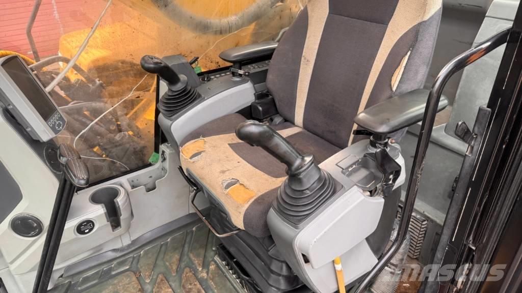 CAT 352 F Rupsgraafmachines