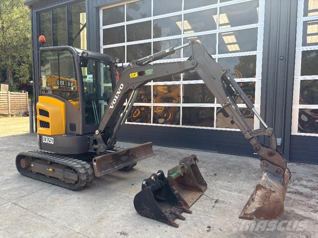 Volvo ECR 25 D Minigraafmachines < 7t