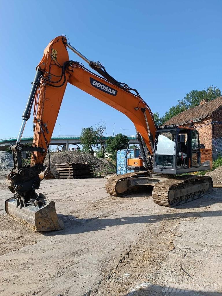 Doosan DX 225 LC-5 Rupsgraafmachines