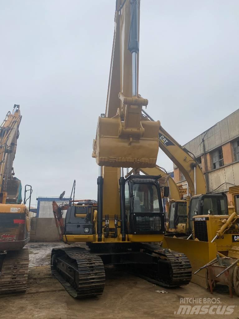 CAT 330 D Rupsgraafmachines