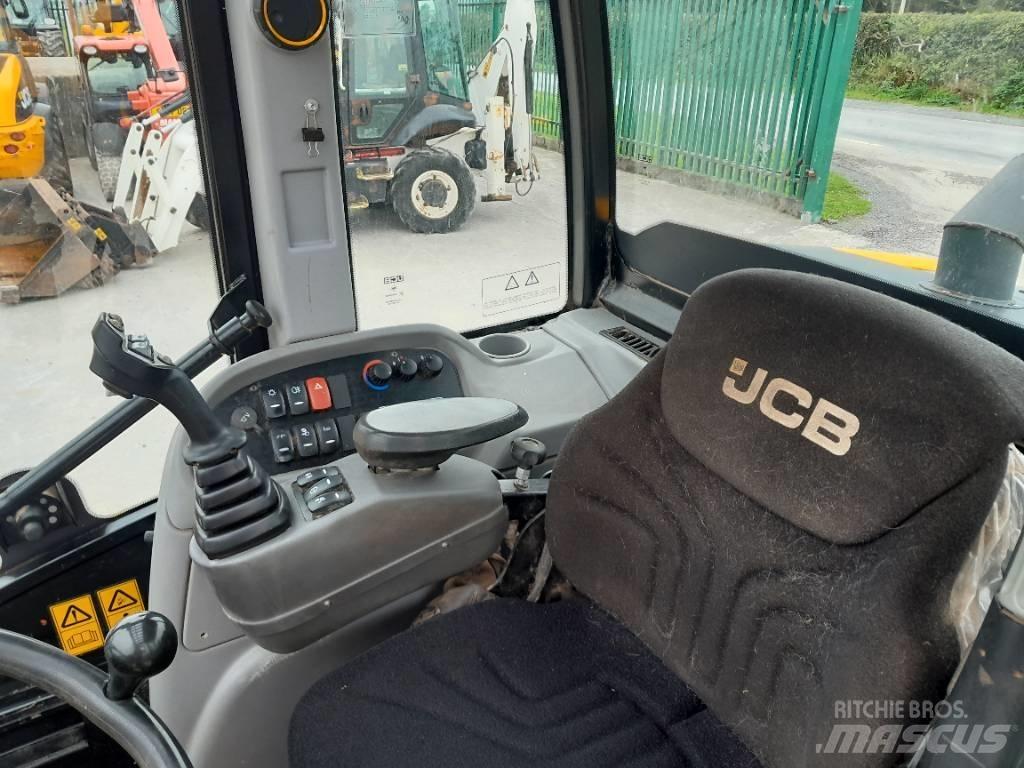 JCB TM 320 S Verreikers voor landbouw