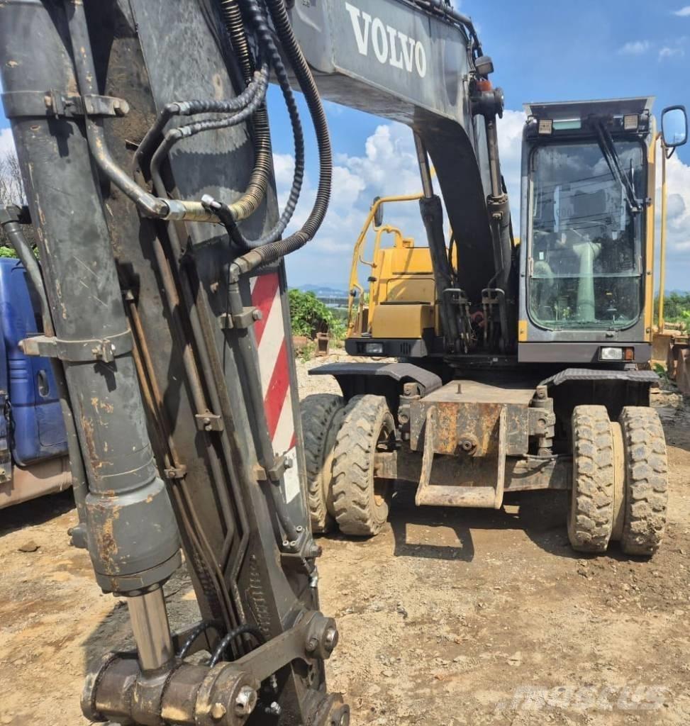 Volvo EW 145 Wielgraafmachines