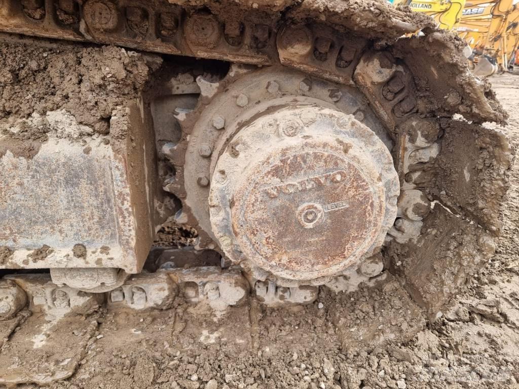 Volvo EC 240 C L Rupsgraafmachines