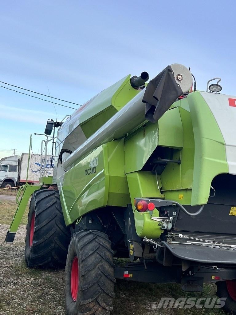 CLAAS Tucano 480 Maaidorsmachines