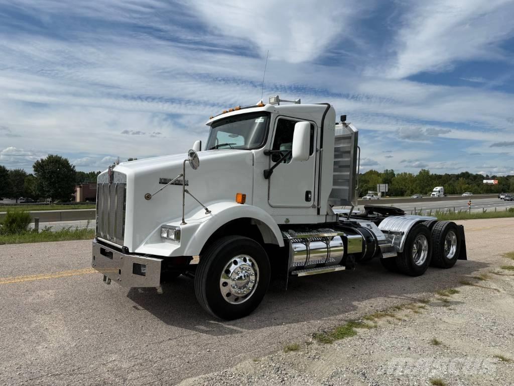 Kenworth T 800 Trekkers