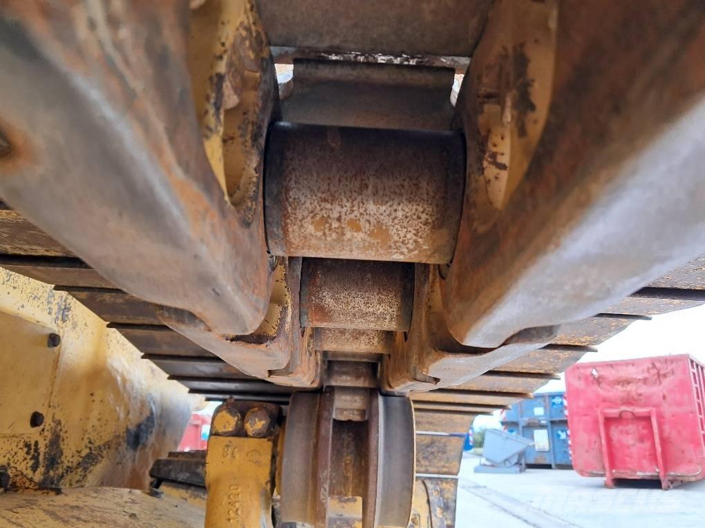 Komatsu D61PXI-24E0 Rupsdozers