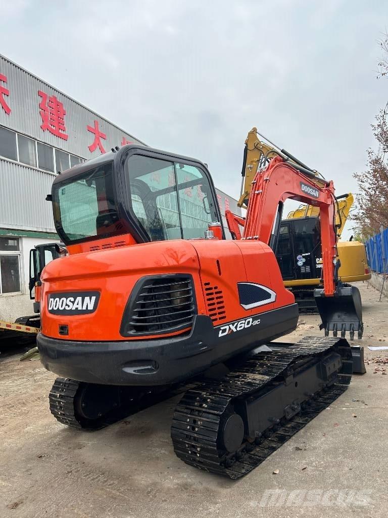 Doosan DX 60 Rupsgraafmachines