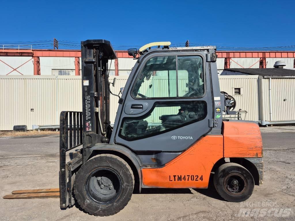 Toyota 8 FGU 30 Heftrucks overige
