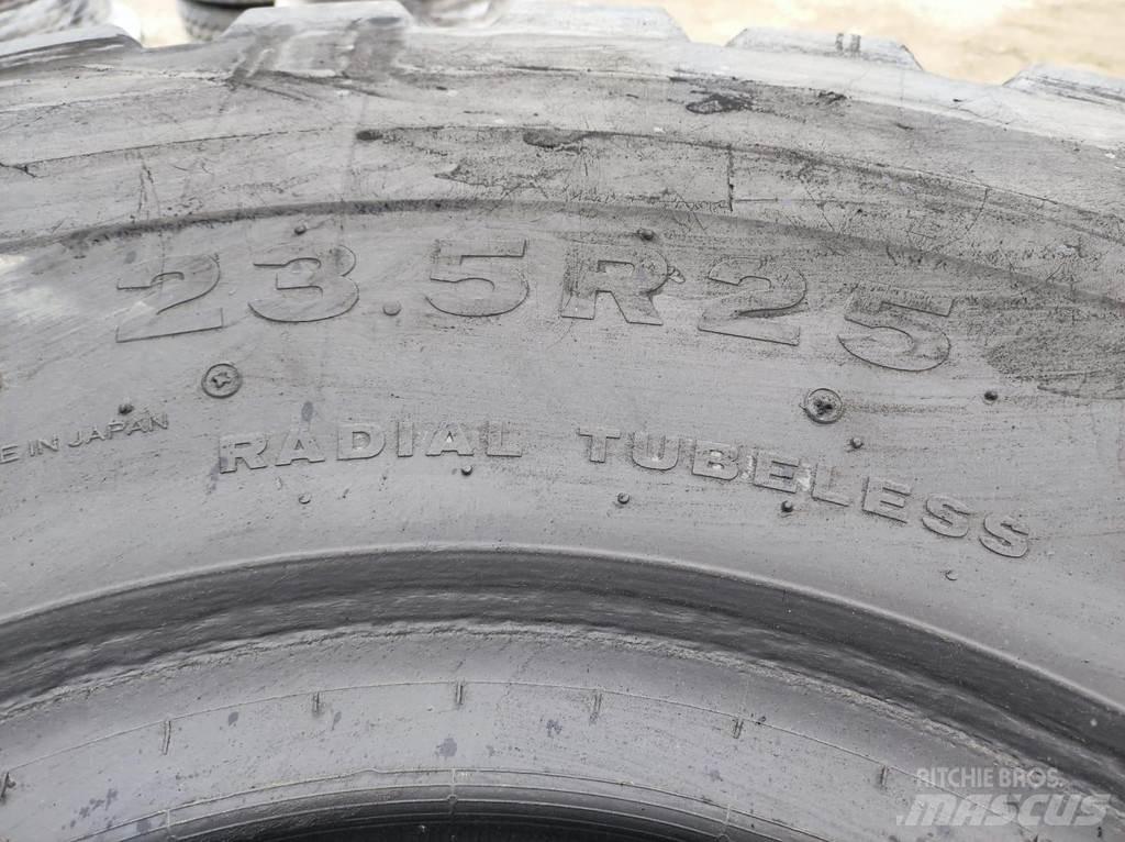  23.5 R25 tires Banden, wielen en velgen