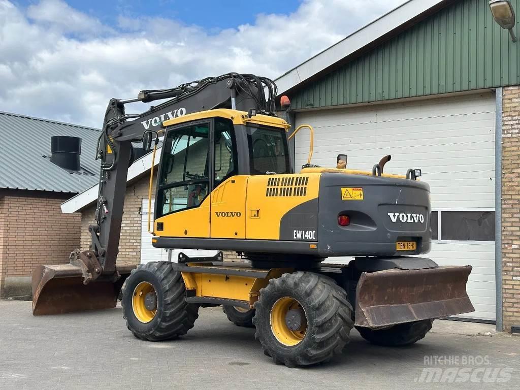 Volvo EW140C Wielgraafmachines