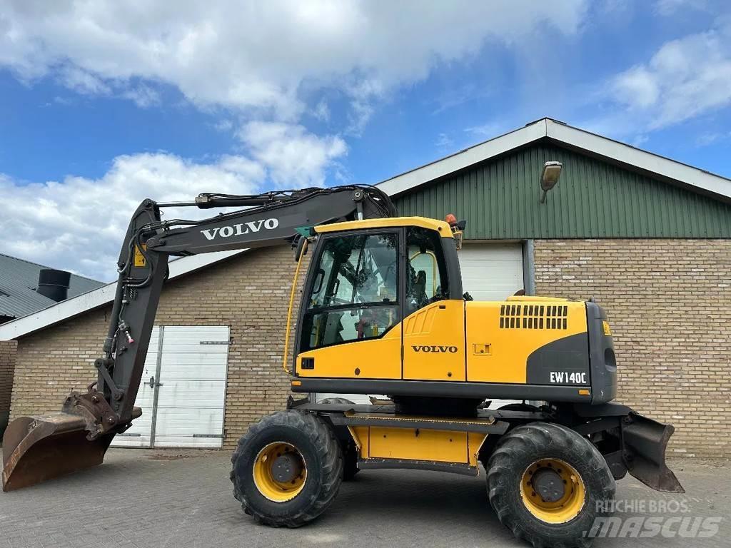 Volvo EW140C Wielgraafmachines