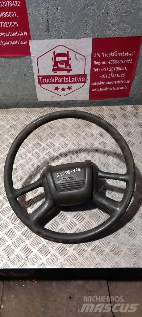 Scania 94 D.    1439128 Cabine en interieur