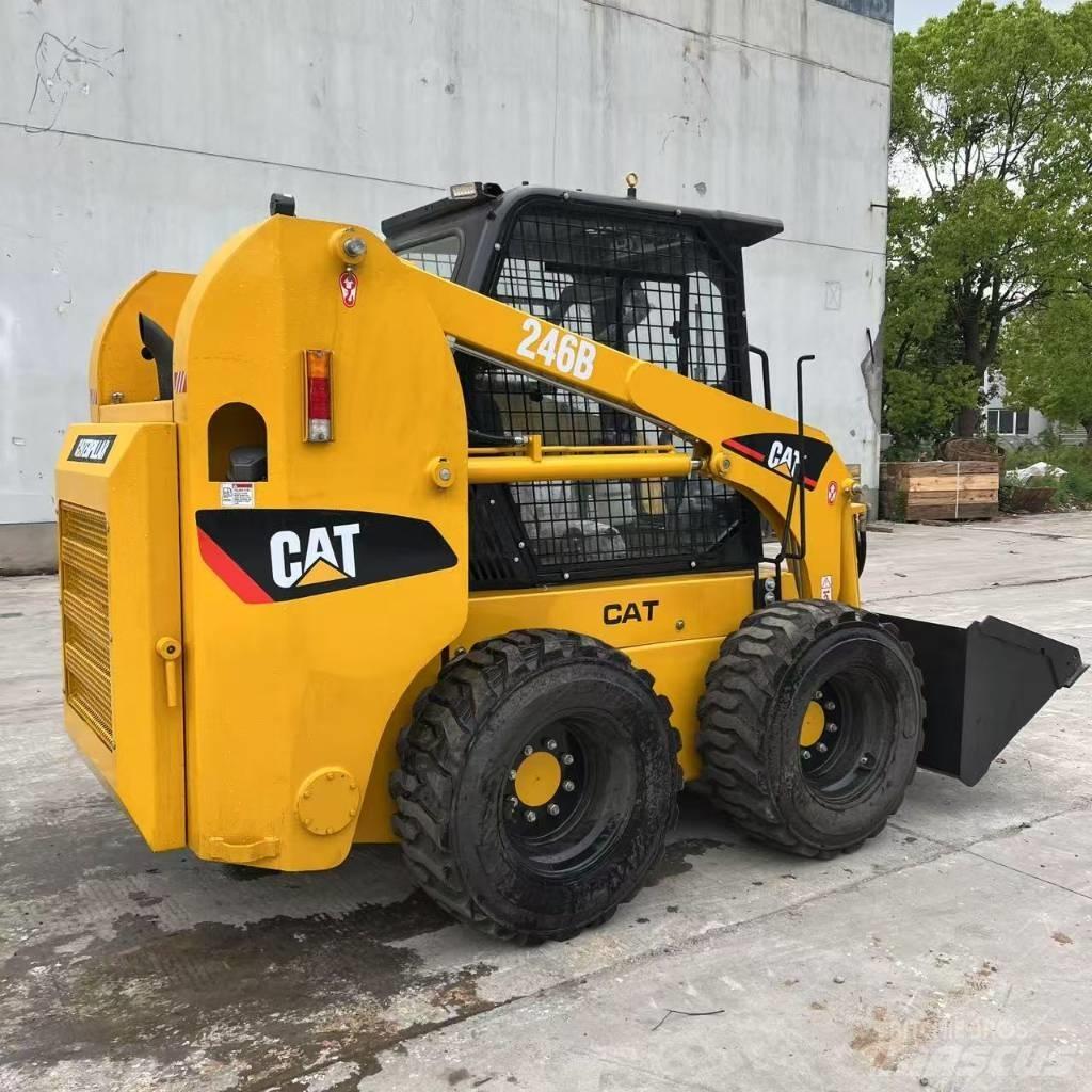 CAT 246 B Miniladers