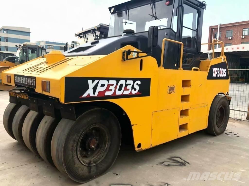 XCMG XP 303 Bandenwalsen