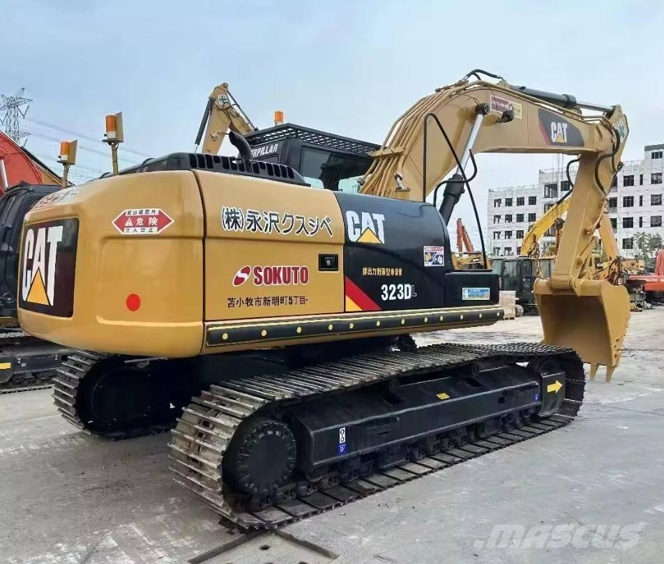 CAT 323 D L Rupsgraafmachines