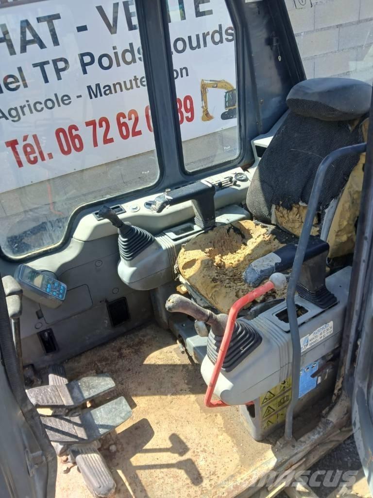 Komatsu PC 210 Cabine en interieur