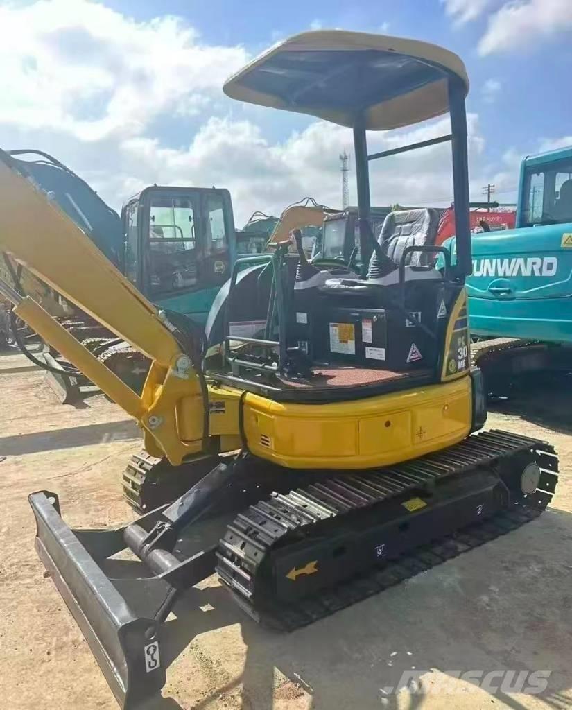 Komatsu PC 30 Minigraafmachines < 7t