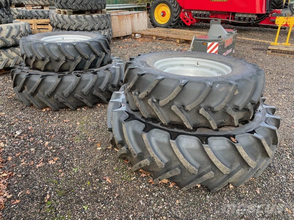 Mitas SET OF WHEELS Banden, wielen en velgen