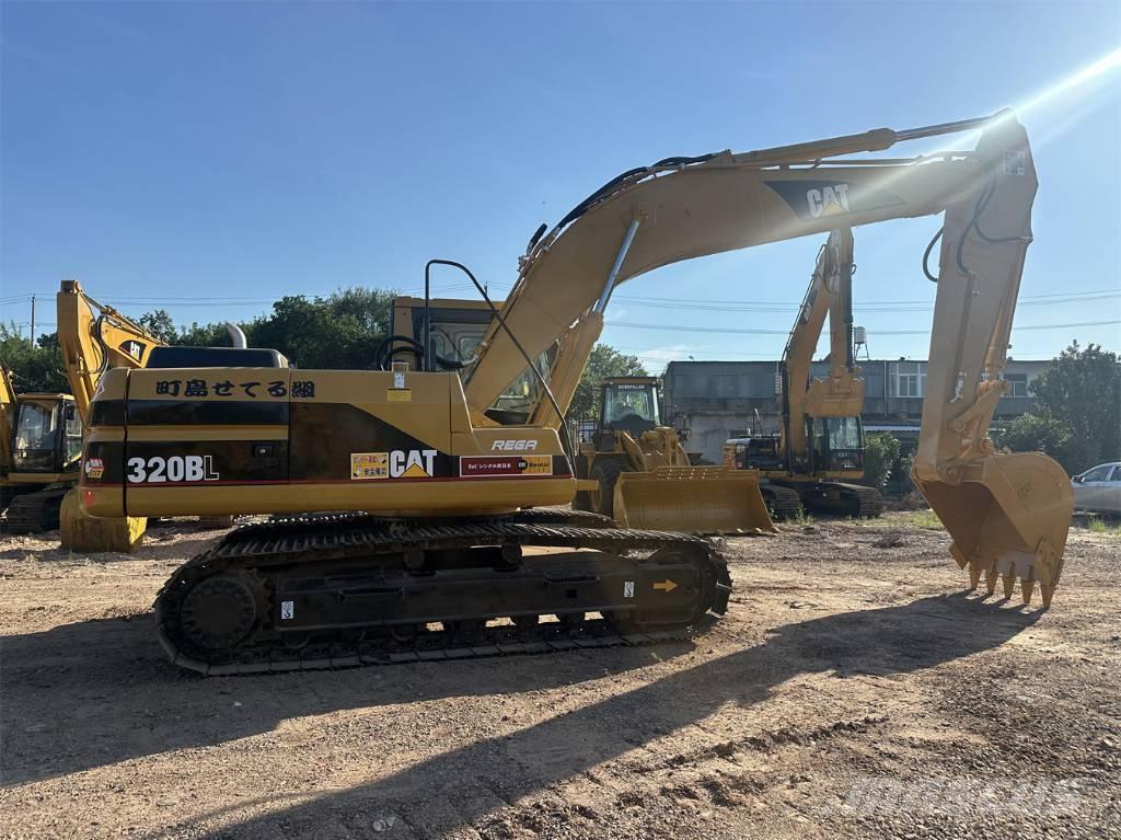 CAT 320 B L Rupsgraafmachines