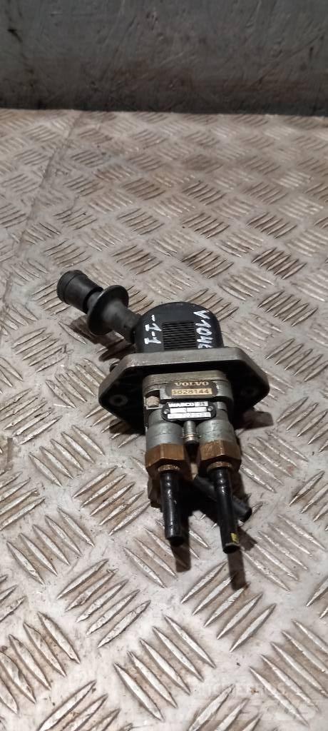 Volvo FH 12 1628144 Cabine en interieur