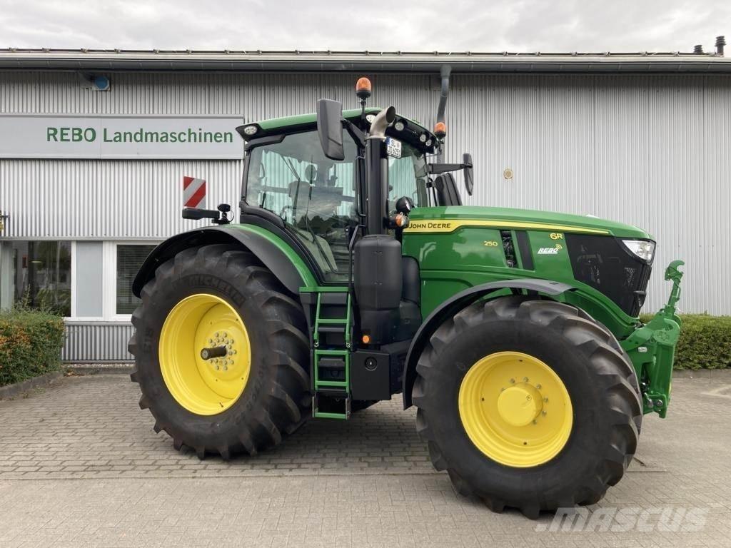 John Deere 6R250 Tractoren