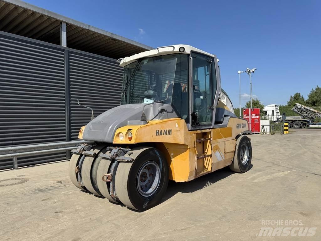 Hamm GRW 280-12H Bandenwalsen
