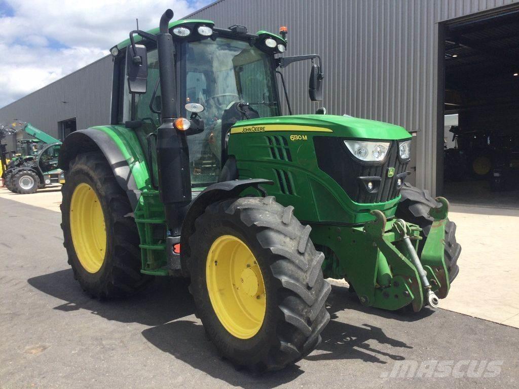 John Deere 6130M Tractoren