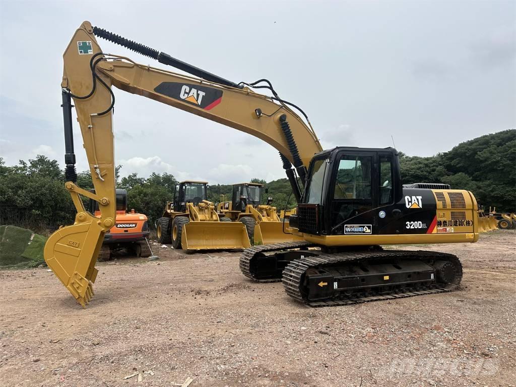 CAT 320D Rupsgraafmachines