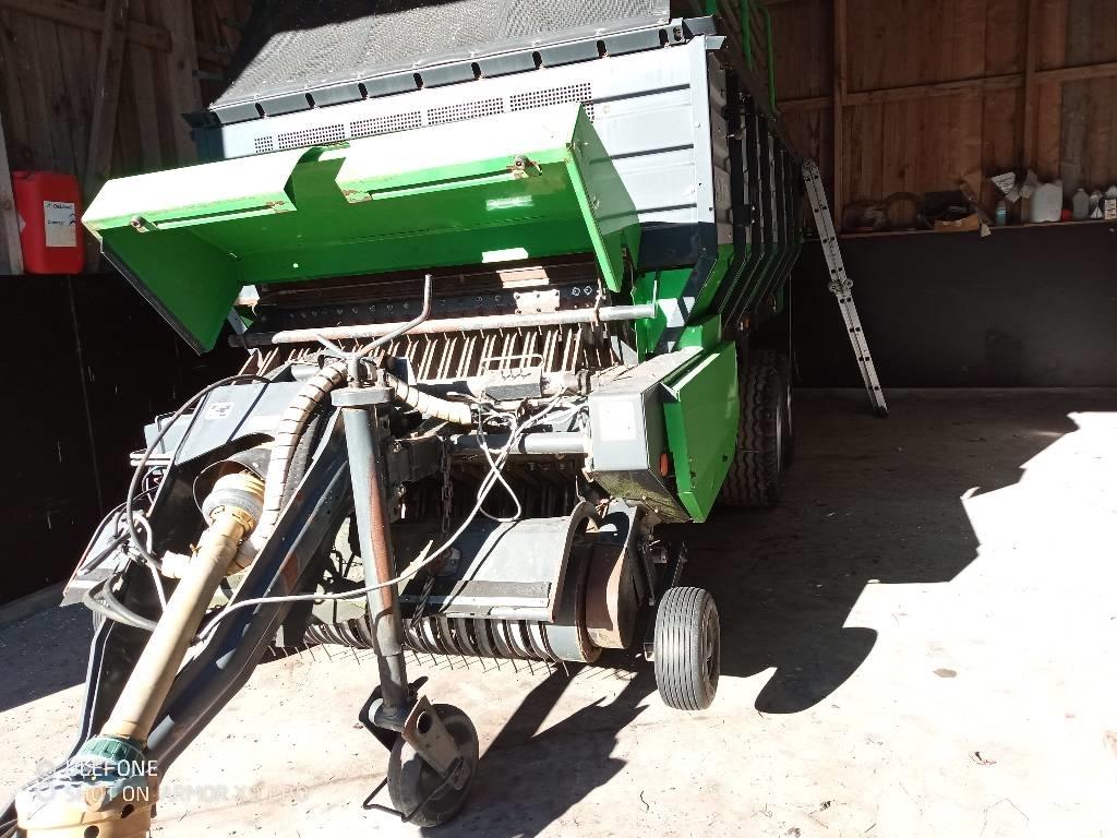 Deutz-Fahr K7.36 Opraapwagens