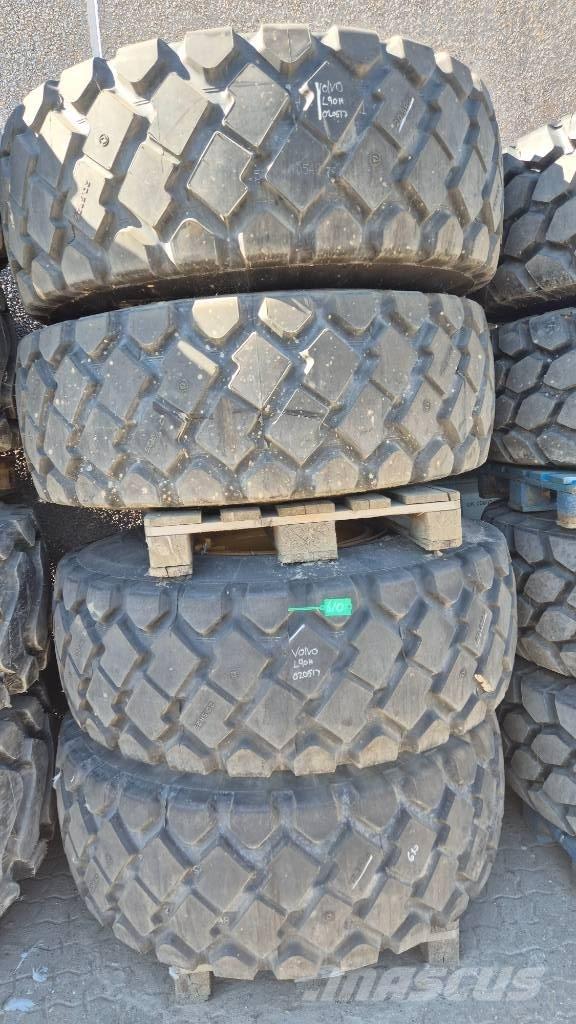 Aeolus 20.5R25 Banden, wielen en velgen