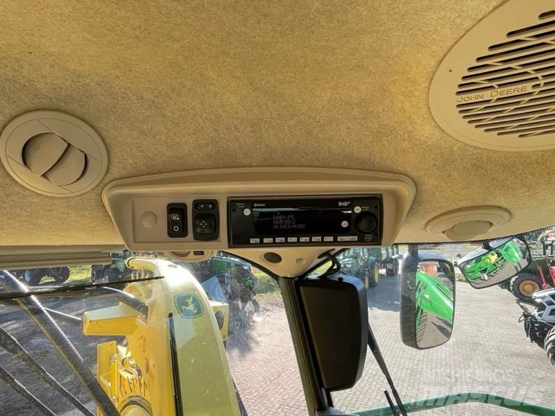 John Deere 8500 Getrokken veldhakselaar