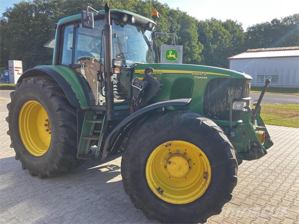 John Deere 6920 S Tractoren