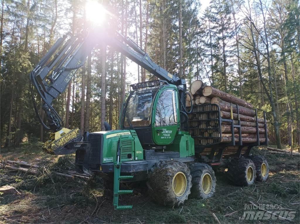 John Deere 810 E Uitrijwagens