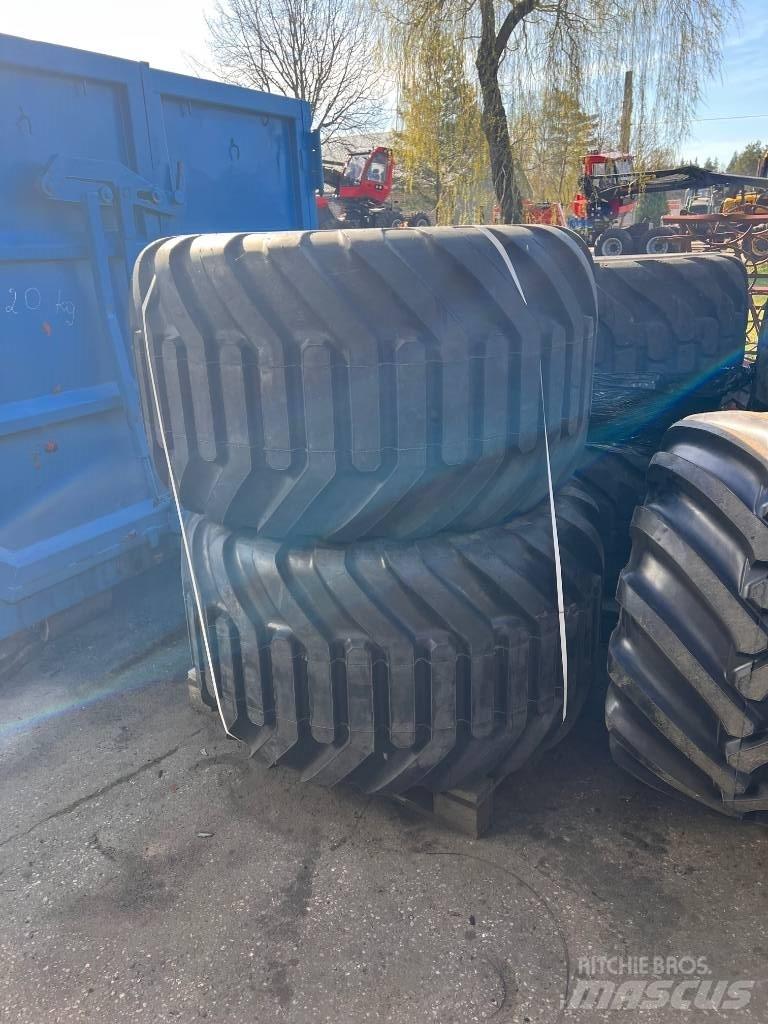 Tianli 800/40-26,5 Banden, wielen en velgen
