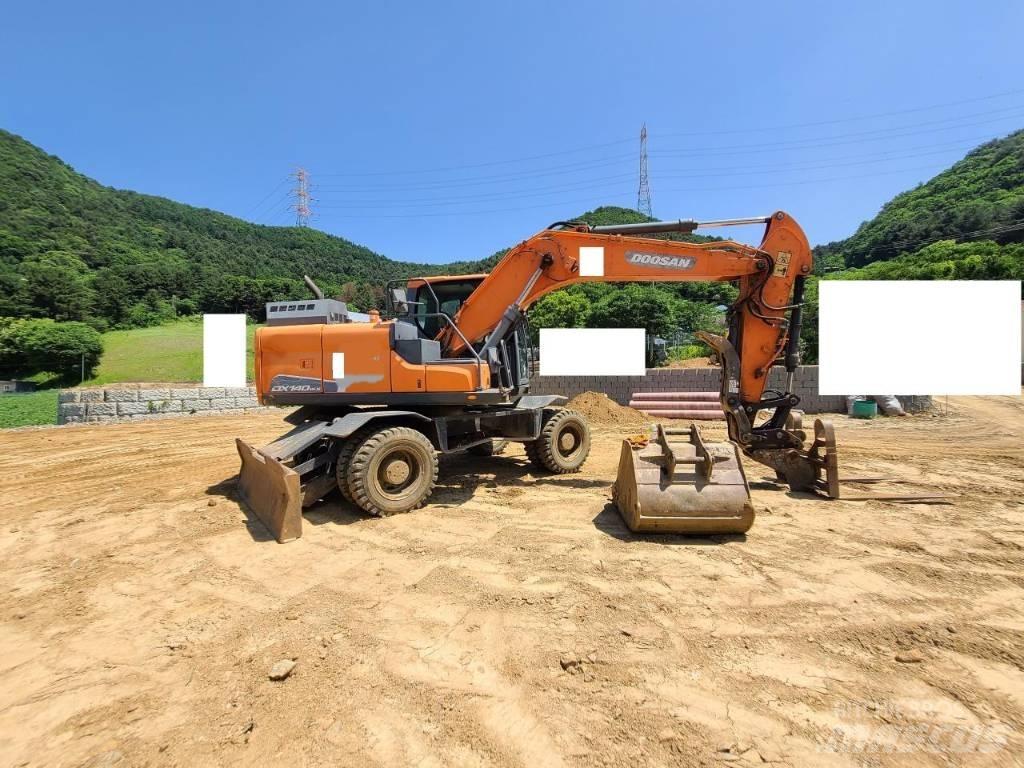 Doosan DX 140 W Wielgraafmachines