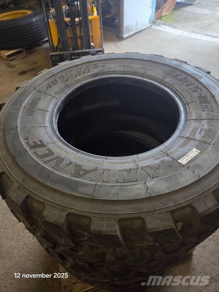 Advance GLR15-M2 Banden, wielen en velgen